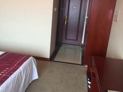 -兴芮温泉度假区