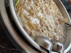 -老来福·非遗酸汤兔(凯旋路店)
