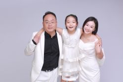 -时光纪亲子全家福照相馆(静安店母女写真父母纪念照)
