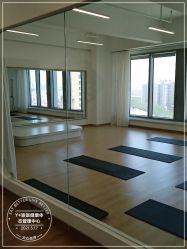 -Y+普拉提·轻抗阻·女子塑形