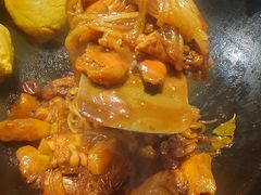 -锅老头海鲜铁锅炖