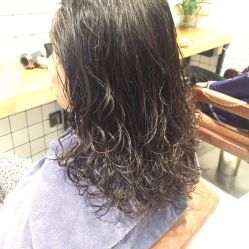 -PE SALON