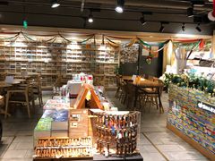 -猫的天空之城概念书店(苏州诚品店)