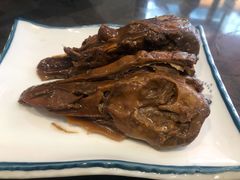 鸭头-盱眙虾神於氏龙虾(夫子庙红街店)