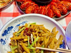 -肥小宝·金牌油焖大虾(襄阳龙虾地标店)