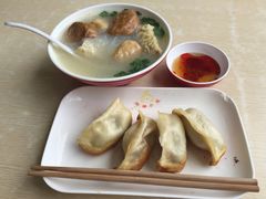 -珊珊小笼馆(仙霞路店)