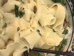 -嘻小北·兰州清汤牛肉面(太平洋森活天地店)