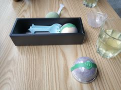 -蜜蜂小象·榴莲千层蛋糕(时代汇11栋店)
