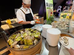 -涨巢·潮玩水疗局