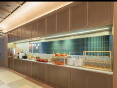 -桔子酒店(上海西藏北路地铁站店)