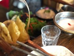 -老牌坊云南鱼豆花火锅(哈西万达店)