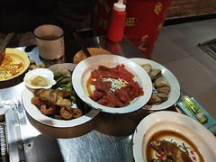 -马路牙子烧烤音乐酒馆(望京店)