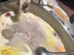 -三人行骨头王火锅(长寿店)