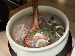 莼菜银鱼羹-吴越荣记苏州菜·松鼠桂鱼(月光码头店)