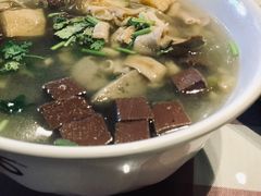传统鸭血粉丝-苓记南京鸭血粉丝.皮肚面(县东巷店)