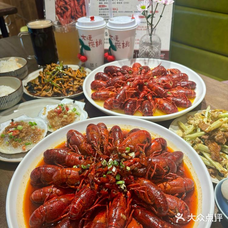 夏天吃虾，正是时候，这家满黄小龙虾也太会了吧