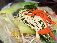 -灵芝妹子海鲜米线(瓦房店新玛特店)