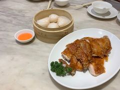 -香港百合居(LCM置汇旭辉广场店)