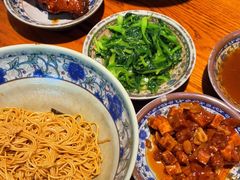 -老外婆本帮面(塔城路店)