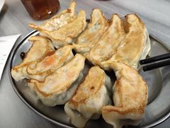 鲜肉韭菜煎饺-芬芳甜品(同福路店)