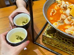 -老滇山寨•云南特色菜•地方菜•民族风情歌舞表演(金碧店)