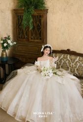 -蒙娜丽莎婚纱摄影(南门店)