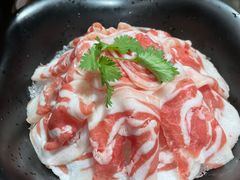 -鲁员外地锅鸡地锅鱼(古墩路店)