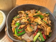 -云海肴·汽锅鸡·云南菜(天山百盛优客店)