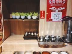 自助调料区-哈哈碳都·牛肋条无限自助烤肉(台江万达店)