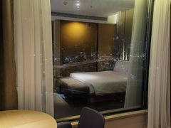 -珠海拱北富华里环宇城亚朵酒店