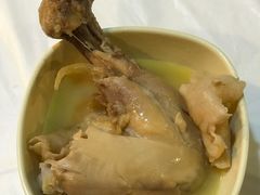 -鲜入围煮花胶鸡海鲜火锅