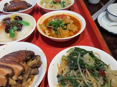 -蓝田九大碗民俗食府(蓝田店)