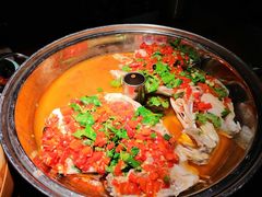 汗蒸剁椒水库鱼头-洞庭土菜小炒馆(易发广场店)
