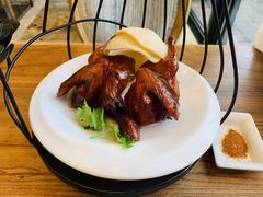 十二悦脆皮乳鸽皇-十二悦厨·茶餐厅(比斯特上海购物村店)
