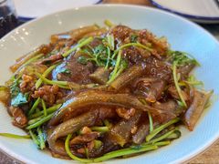香菜肉丝粉皮-八张桌子(老店)