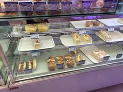 -白玉兰食品甜凤店(合生汇店)
