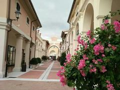 -佛罗伦萨小镇广佛名品奥特莱斯(疏港路店)