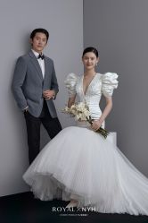 点击看大图 -挪娅婚纱摄影皇家会所