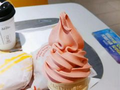 红豆双皮奶风味麦旋风-麦当劳(龙湖北京大兴天街店)