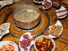 -亮欢寨酸汤鱼(沙冲路店)
