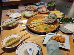 -洱火云南酸菜牛肉火锅(石景山当代商城店)