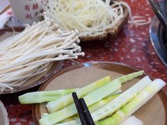 -赵美丽·重庆社区火锅·直营店(火车东站·中豪国际店)
