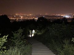 -鬼笑石后山停车场