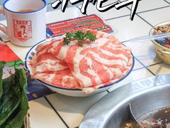 小肥牛-喜悦小串丹东小黄牛海鲜烧烤大排档(民主广场店)