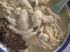 -明呈黄鱼面馆(斜土路店)