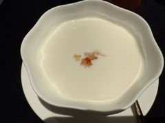 自制海石花酸奶-醉东Oriental House(静安嘉里中心店)