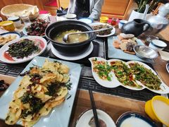 -三锅莊·牦牛肉火锅·香格里拉特色藏餐宴请餐厅(菱角塘路店)