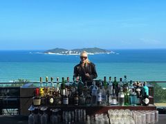 -瑰丽酒店·海吧·天际下午茶·现场DJ·天台酒吧