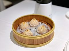 蟹黄小笼包-松鹤楼·非遗·苏帮菜(融科店)