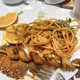 除非本身是肉食动物 海鲜也还不错 看个人考虑了